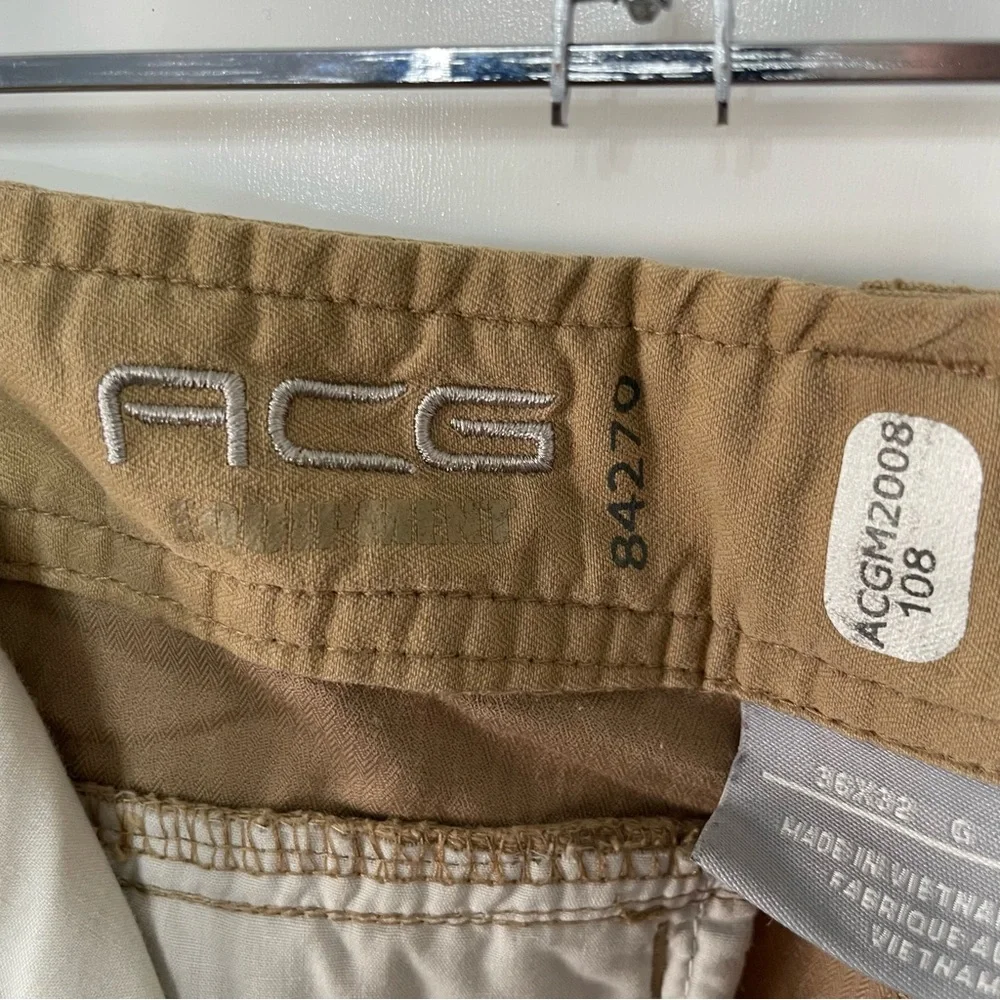 Nike ACG Vintage Convertible Khaki Cargo Pants, 36x32